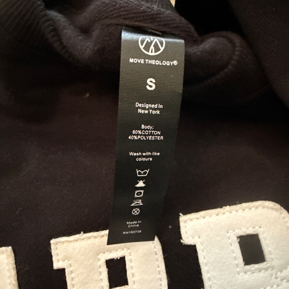 Move Theology Apres Sweatshirt. NWT . Retail 70 - Picture 5 of 5